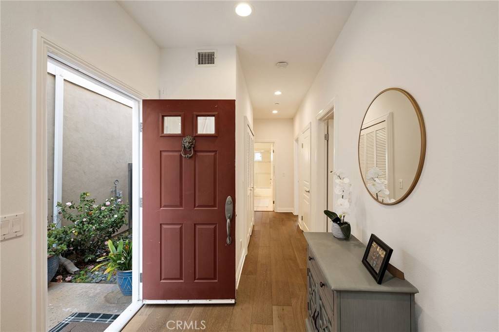 Redondo Beach, CA 90278,1743 Havemeyer LN