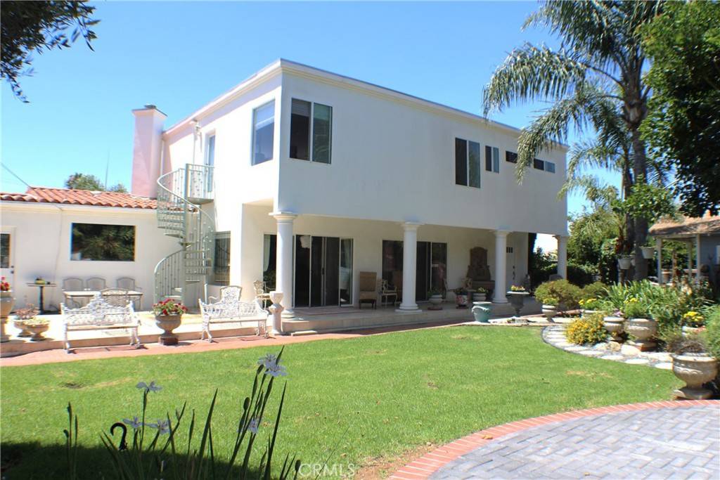 Rancho Palos Verdes, CA 90275,3943 Exultant DR