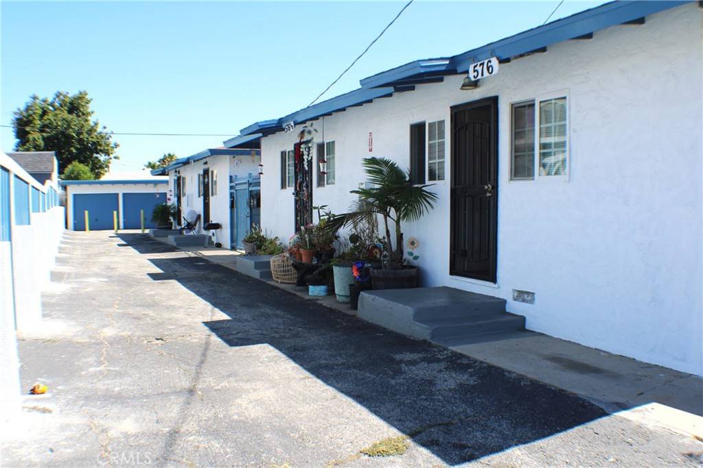 San Pedro, CA 90731,576 W 11th ST