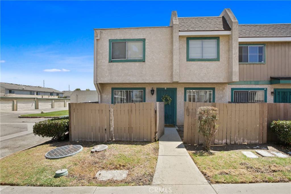 Compton, CA 90220,155 S Wilmington AVE #A