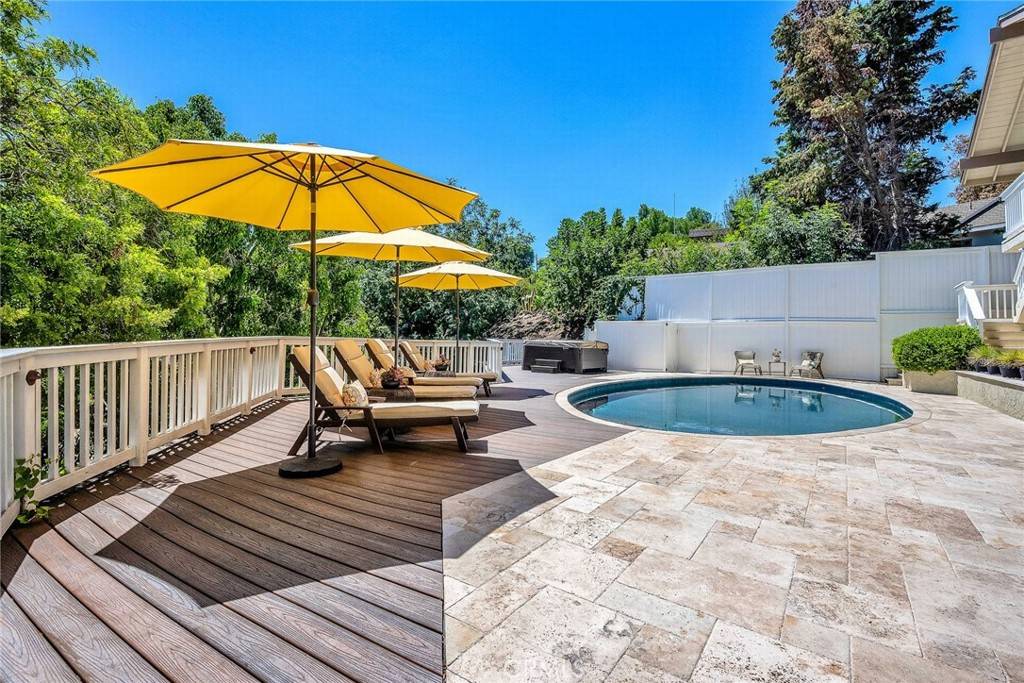 Palos Verdes Peninsula, CA 90274,27610 Eastvale RD