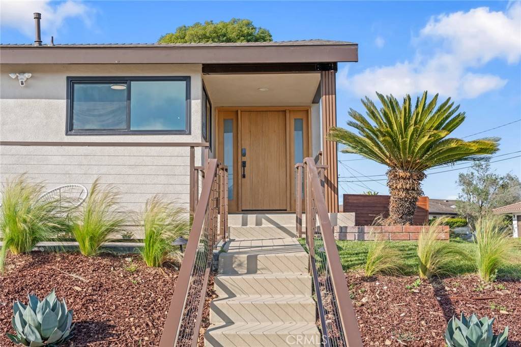 Rancho Palos Verdes, CA 90275,2704 Vista Mesa DR