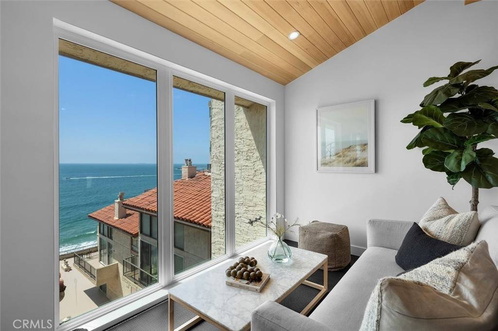 Redondo Beach, CA 90277,555 Esplanade #620