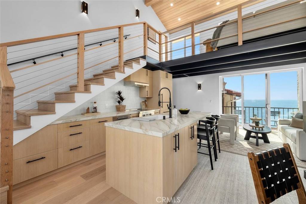 Redondo Beach, CA 90277,555 Esplanade #620