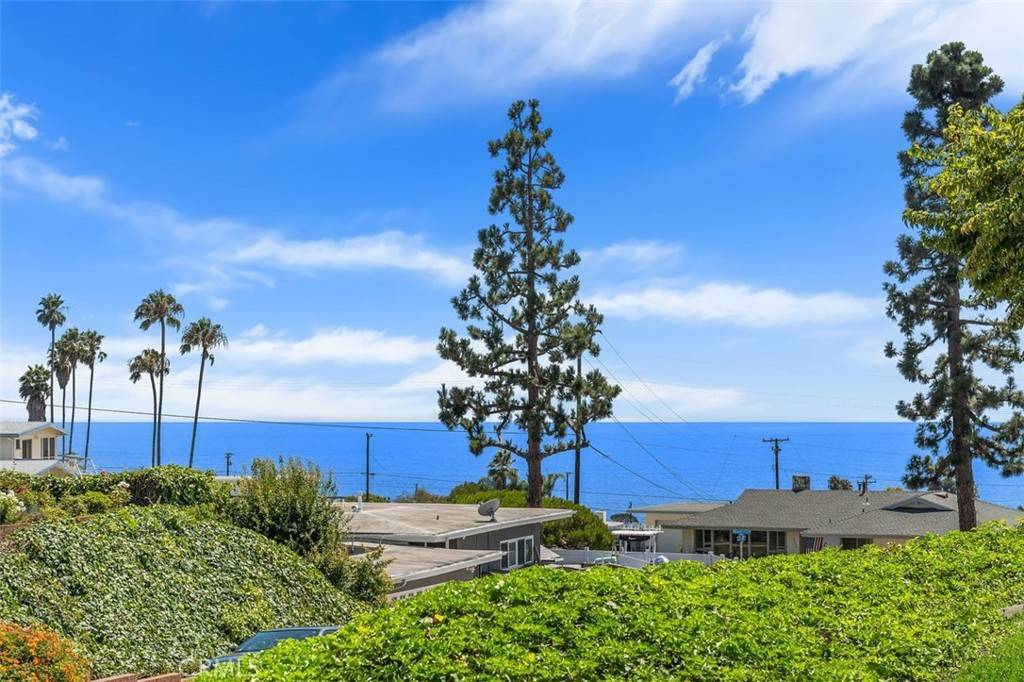 Rancho Palos Verdes, CA 90275,32215 Schooner DR