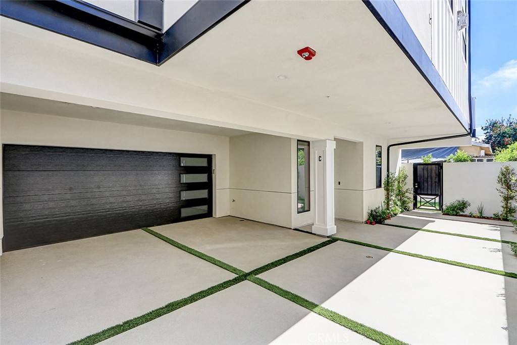 Redondo Beach, CA 90278,2604 Grant AVE #C