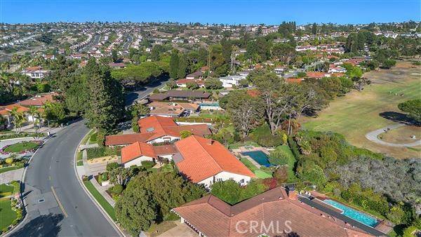 Rancho Palos Verdes, CA 90275,7088 Crest Rd
