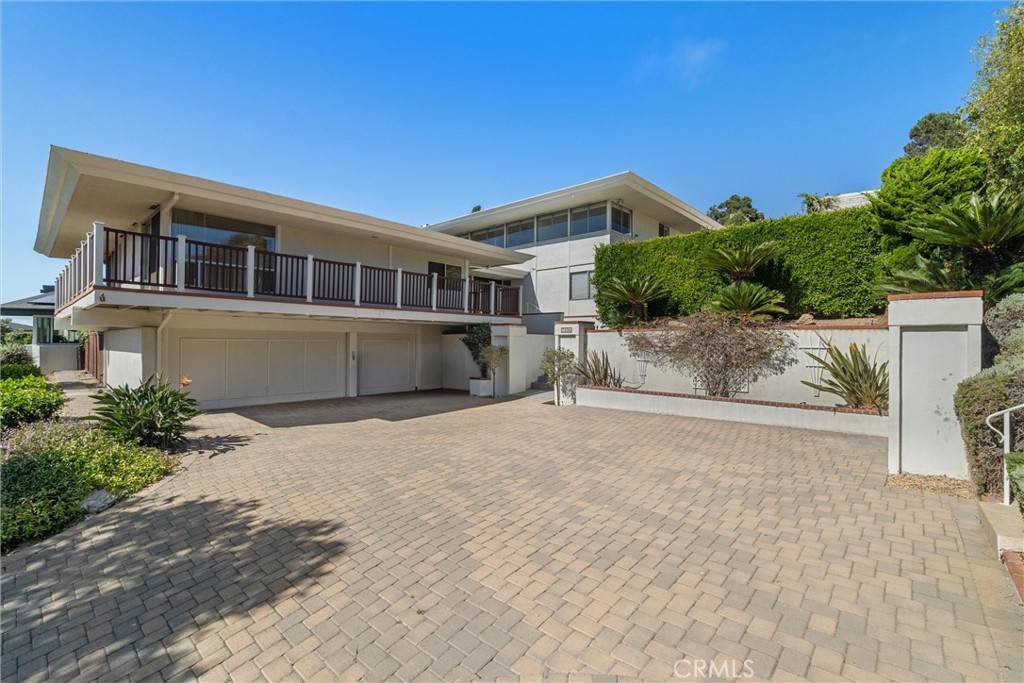 Rancho Palos Verdes, CA 90275,7206 Crest RD