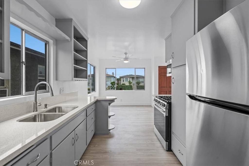 San Pedro, CA 90731,853 W 23rd ST #1