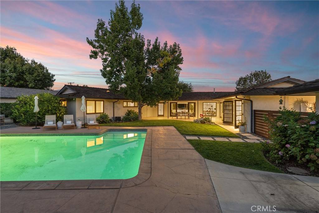 San Gabriel, CA 91775,733 Hunter DR