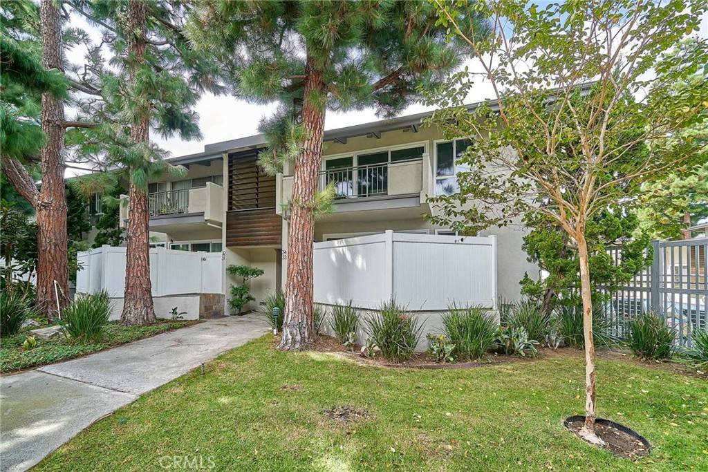 Torrance, CA 90503,3030 Merrill DR #34