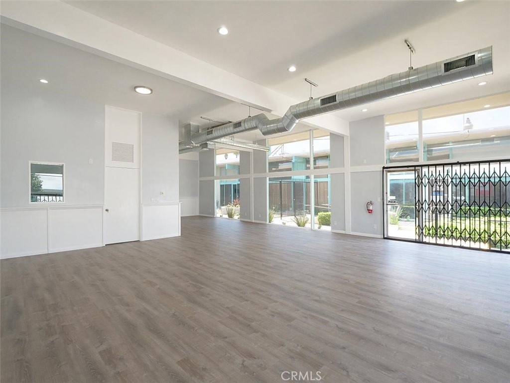 San Pedro, CA 90731,529 W 9th ST #A