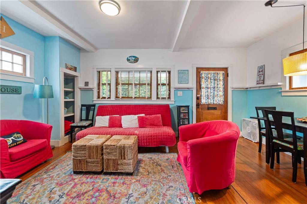 Redondo Beach, CA 90277,222 S Broadway