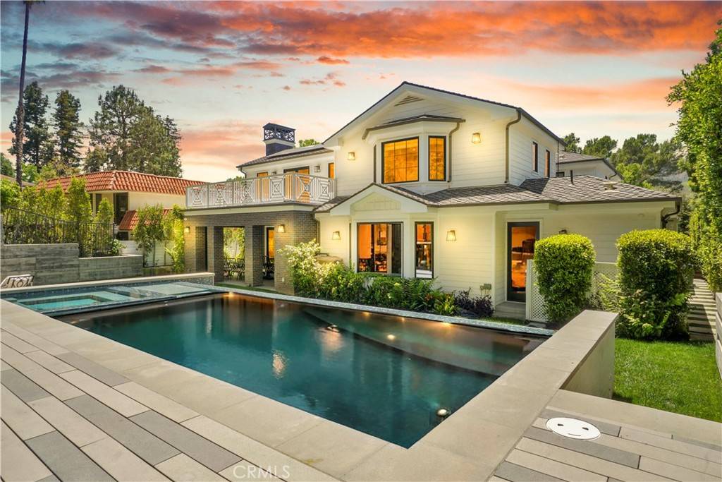 Los Angeles, CA 90049,2520 La Condesa DR