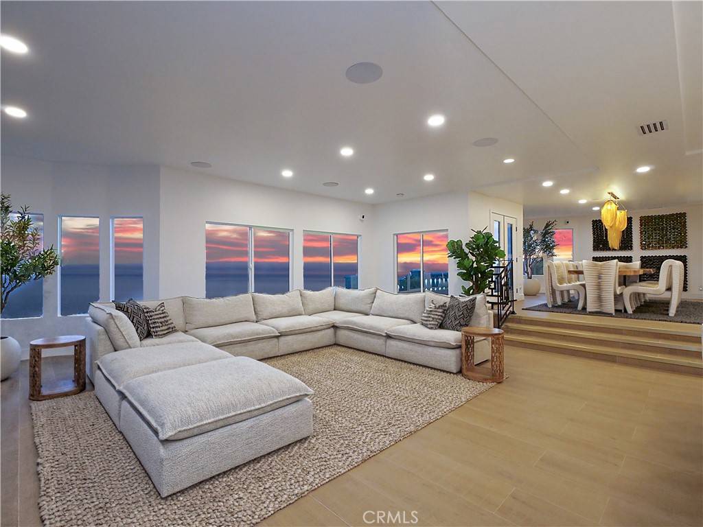 Rancho Palos Verdes, CA 90275,32551 Seacliff DR