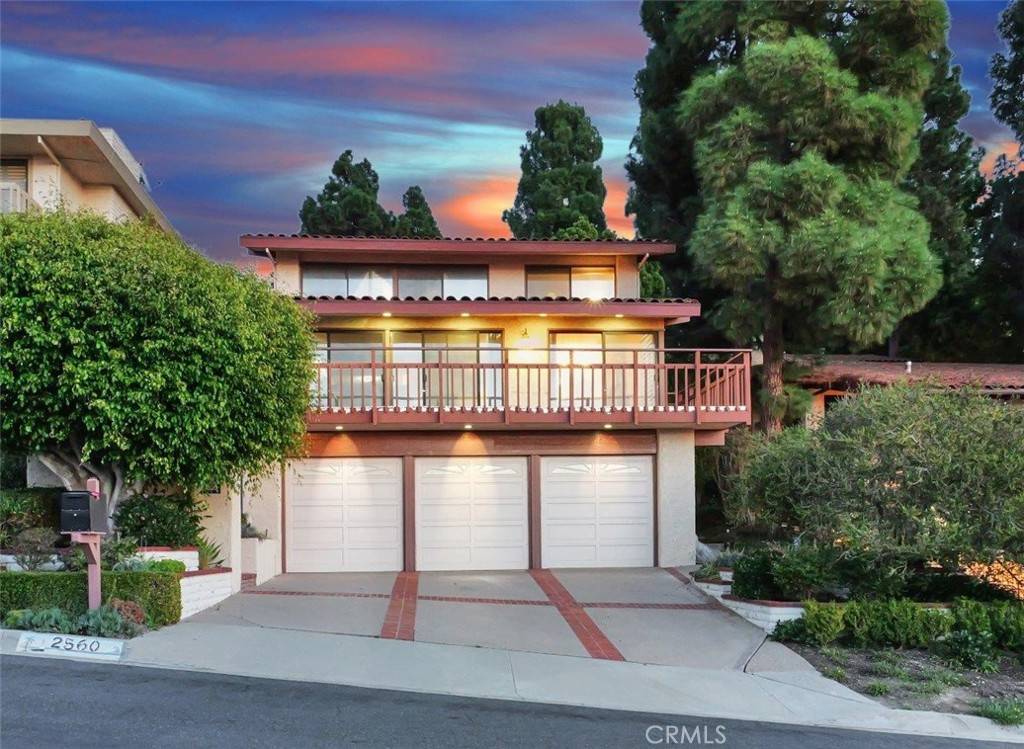 Palos Verdes Estates, CA 90274,2560 Via Sanchez