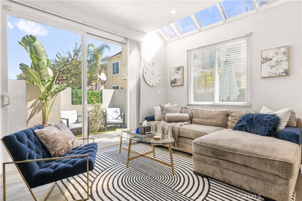 Inglewood, CA 90301,430 E Spruce #65