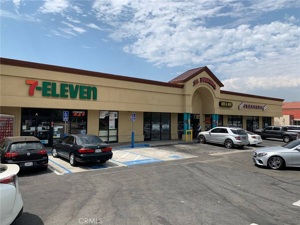 West Covina, CA 91791,1347 S Azusa AVE