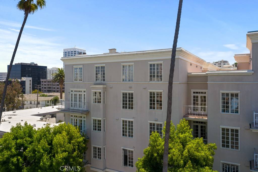 Santa Monica, CA 90403,1040 4th ST #112