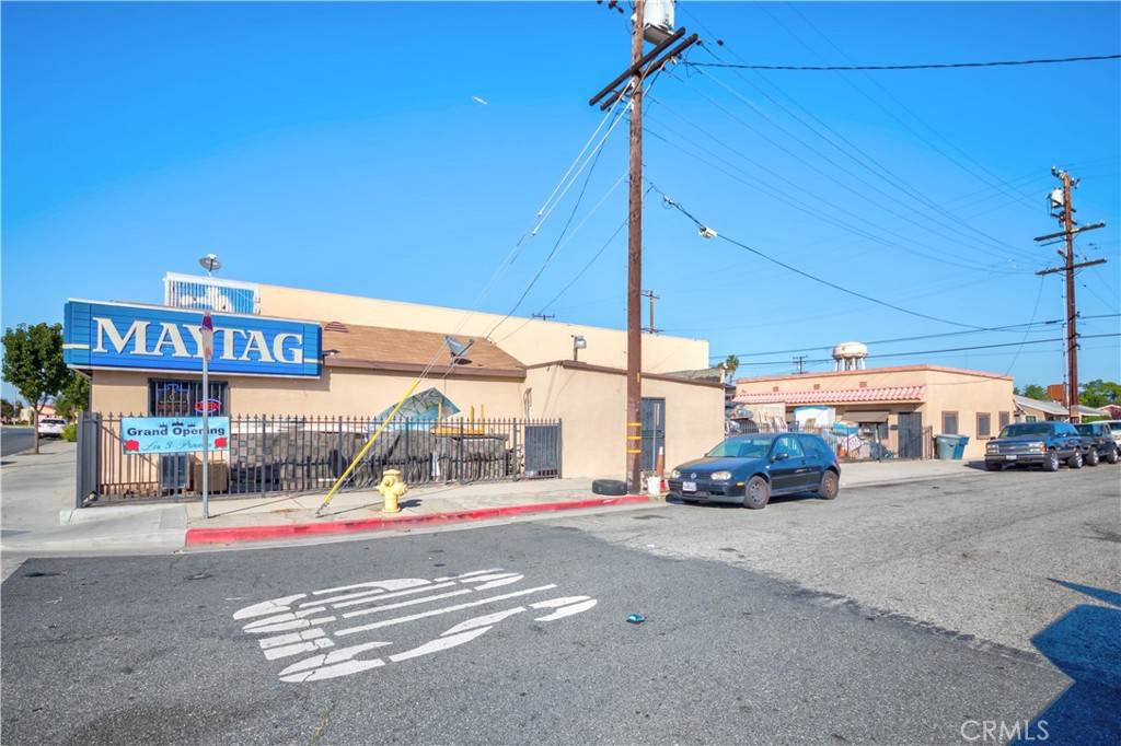 South Gate, CA 90280,9640 Atlantic AVE