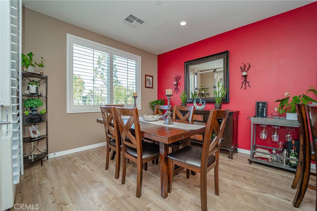 Huntington Beach, CA 92649,16889 Airport CIR #101