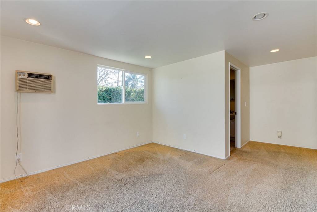 Long Beach, CA 90808,5264 E Greenmeadow RD