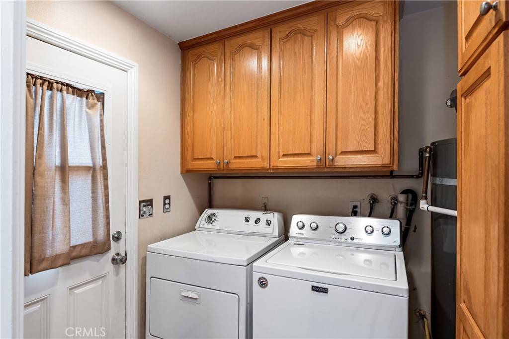 Yorba Linda, CA 92886,17201 HILLWOOD DR