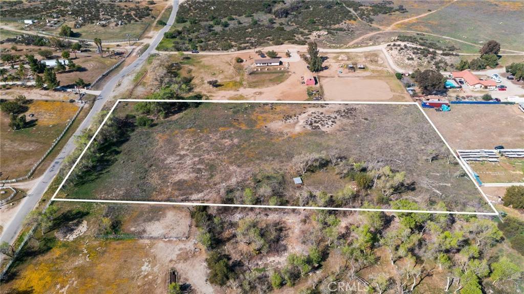Perris, CA 92570,0 Idaleona