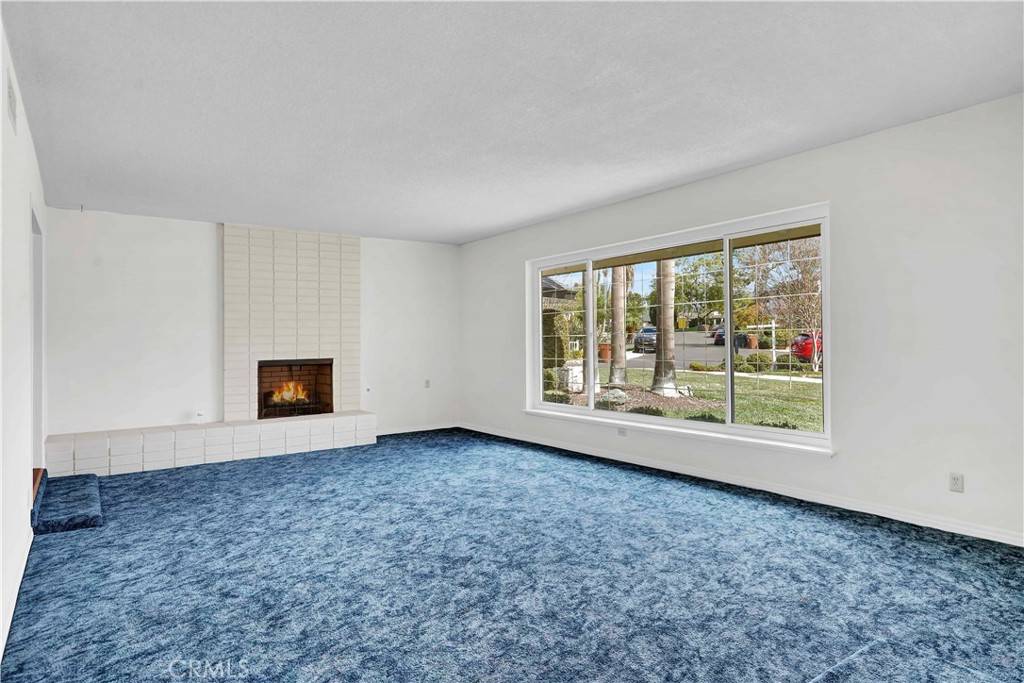 Yorba Linda, CA 92886,5971 Sandra DR