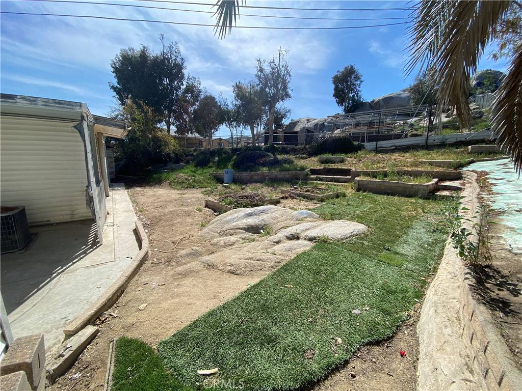 Perris, CA 92570,700 Shawnee RD