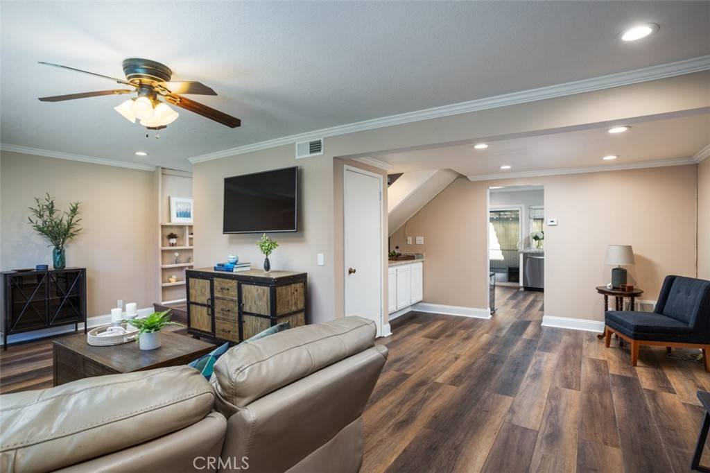 Fountain Valley, CA 92708,18126 Muir Woods CT