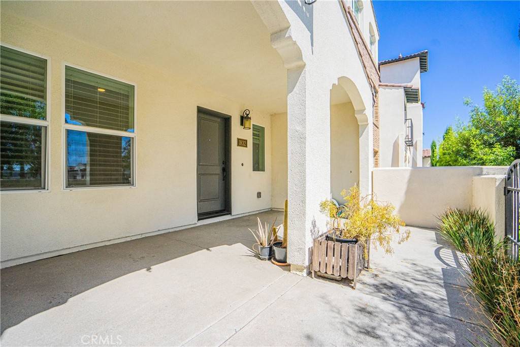 La Habra, CA 90631,1832 Sonata ST