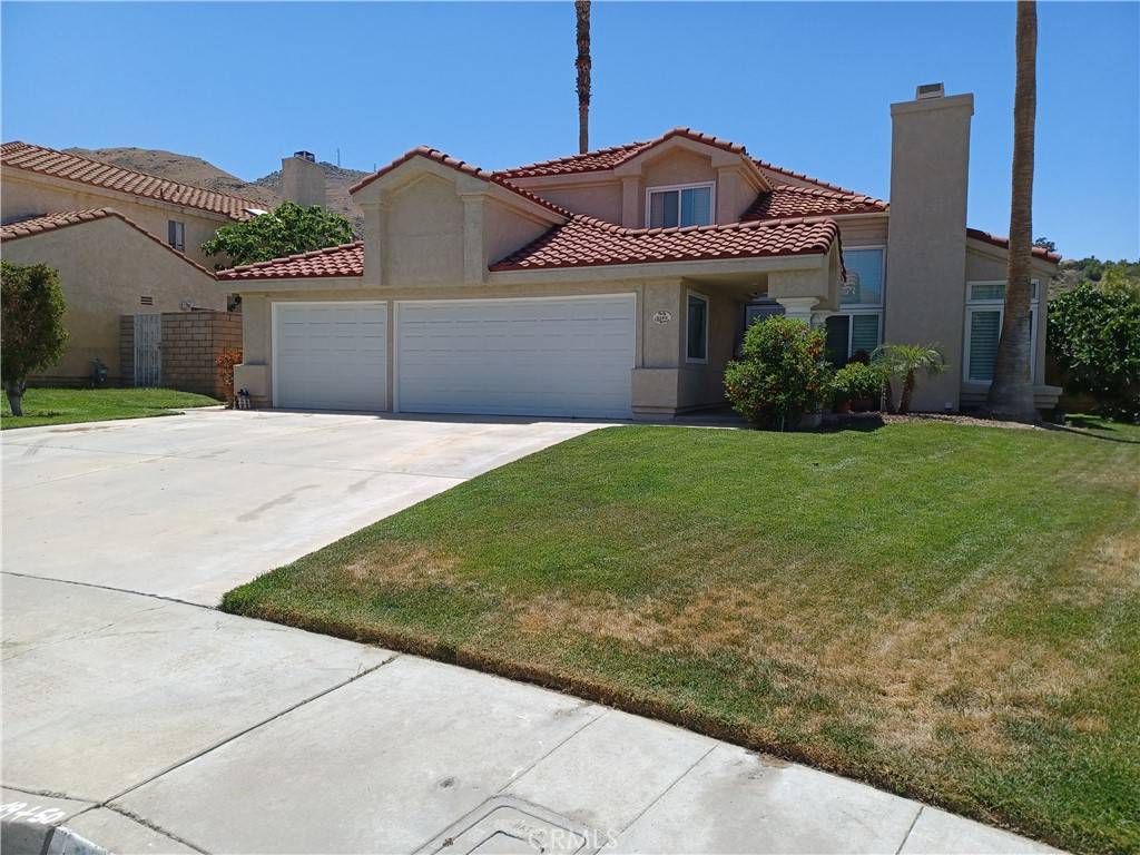 Colton, CA 92324,2185 Canyon DR