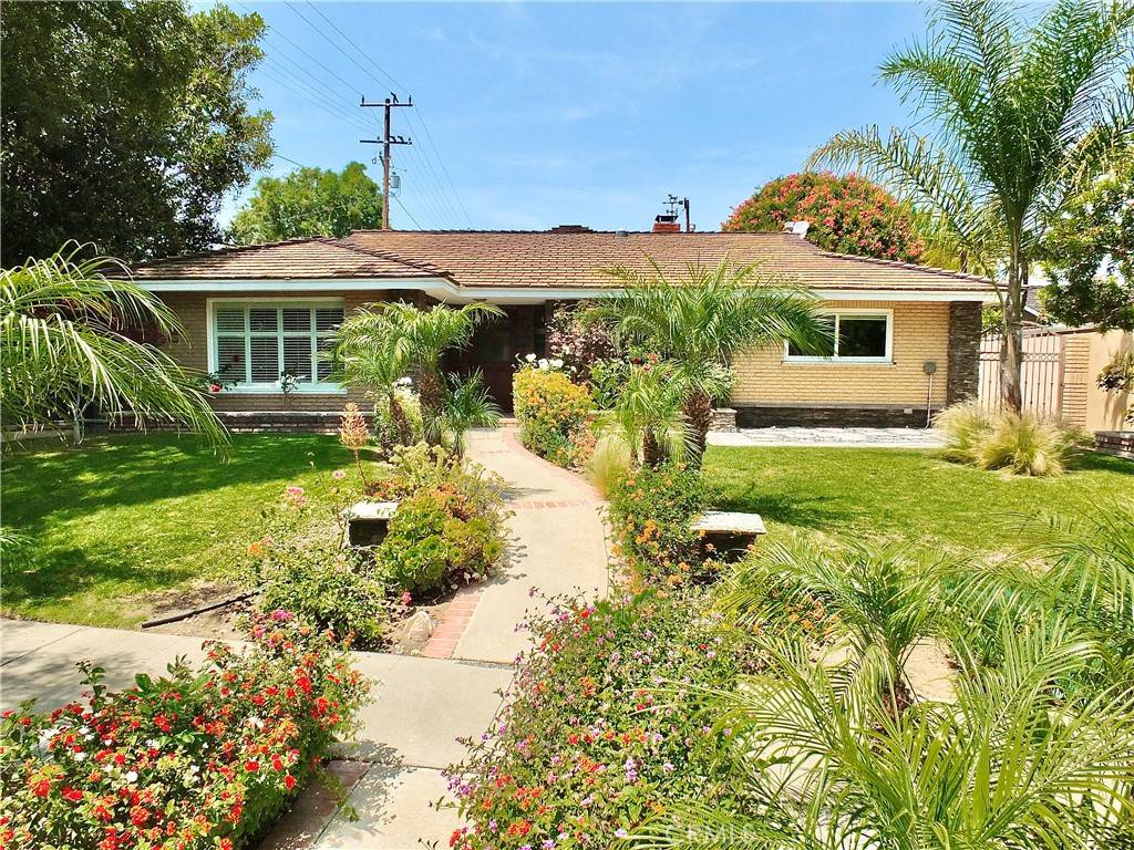 Long Beach, CA 90815,5341 E El Jardin ST