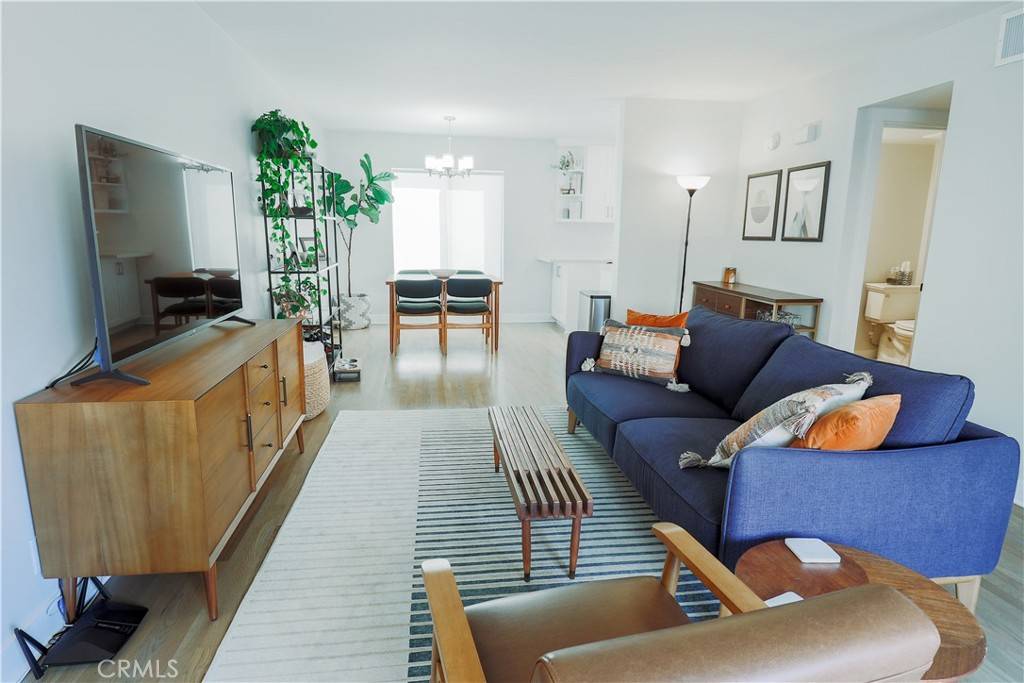 Pasadena, CA 91106,630 N Wilson AVE #2