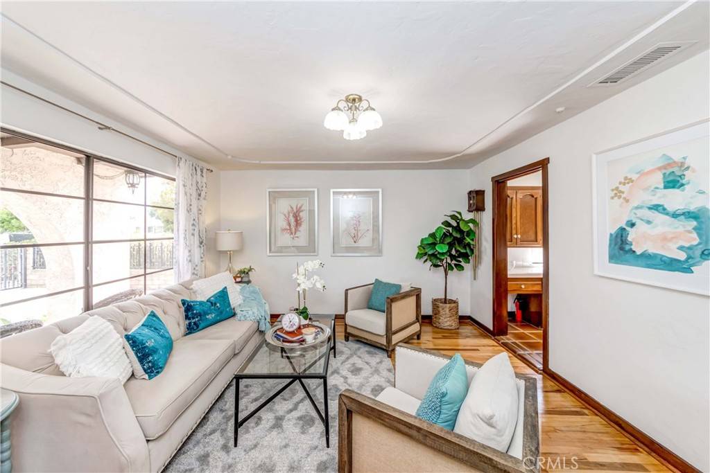 Rosemead, CA 91770,4433 BartLett AVE