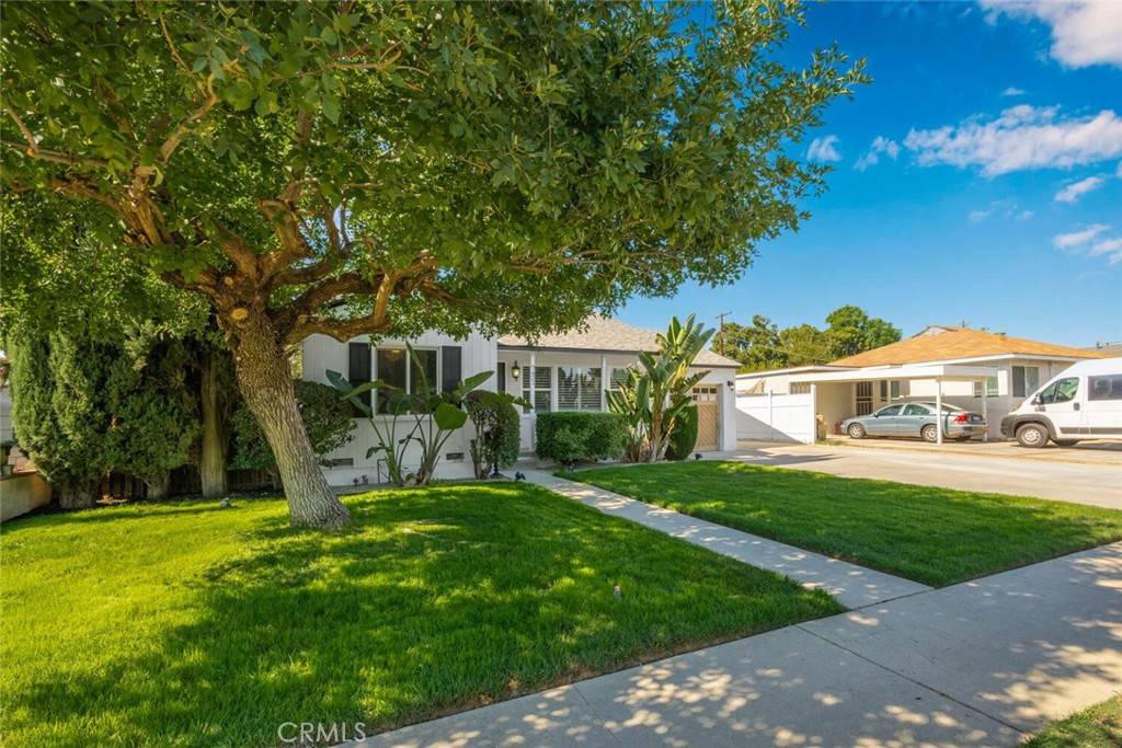 Winnetka, CA 91306,7421 Penfield AVE