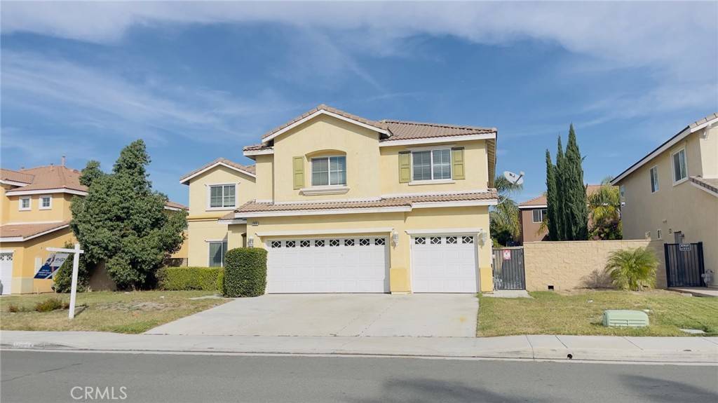 Corona, CA 92880,13924 Oak Tree LN