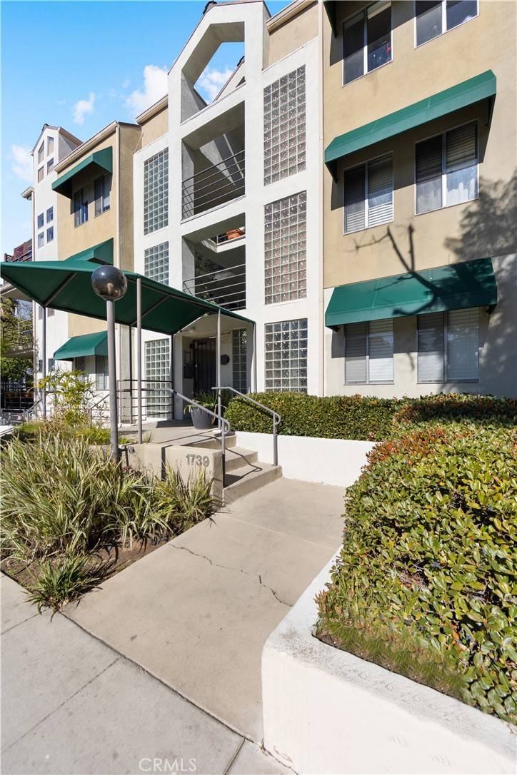 Long Beach, CA 90802,1739 E Broadway #19