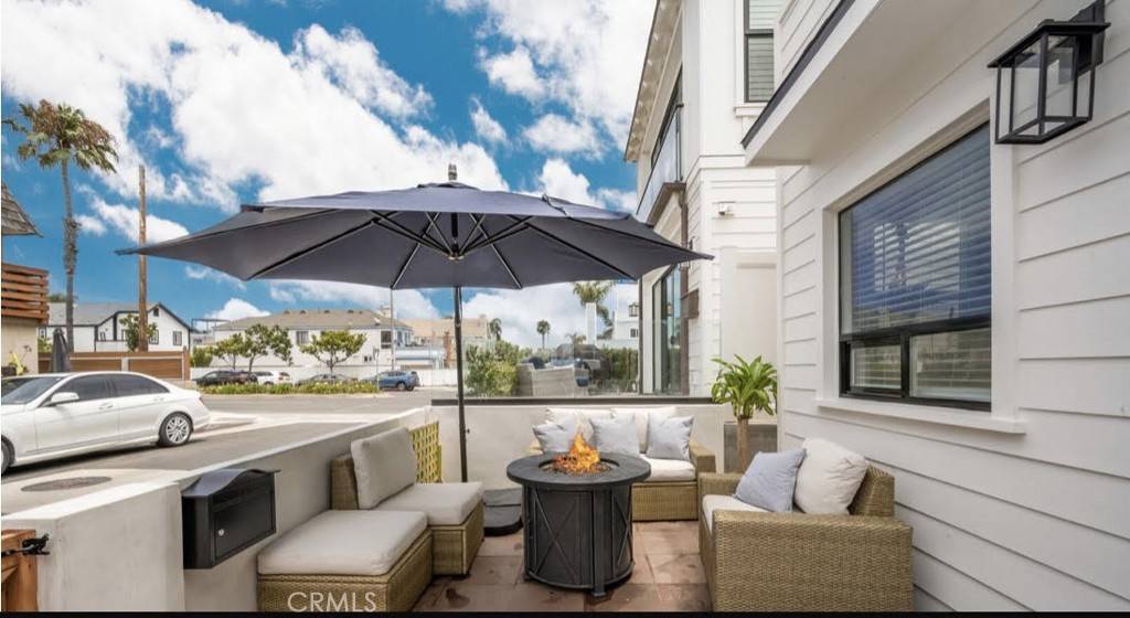 Newport Beach, CA 92663,128 39th ST