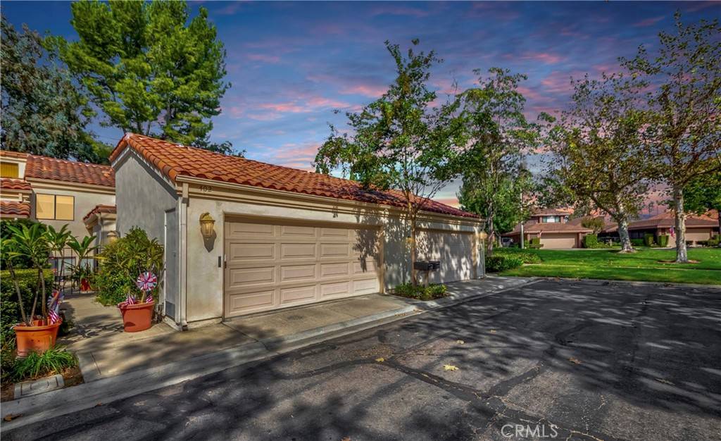 Fullerton, CA 92835,402 Westchester PL