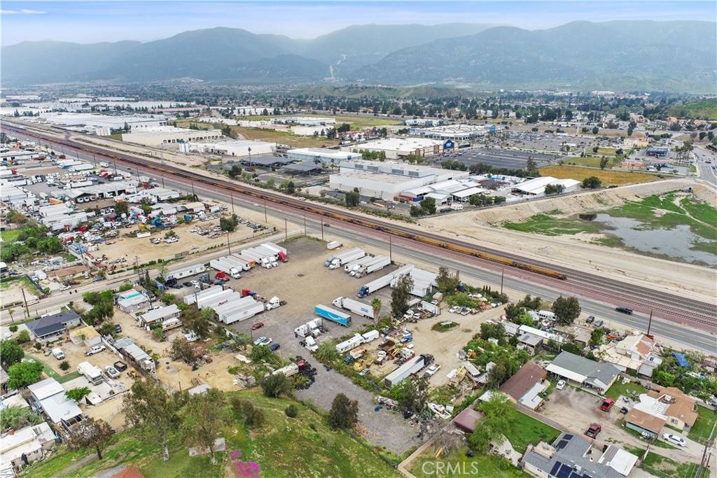 San Bernardino, CA 92407,2035 W 1st AVE