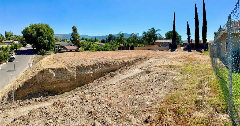 Corona, CA 92881,0 Newton