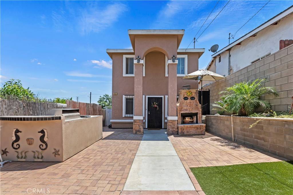 Colton, CA 92324,452 W L ST