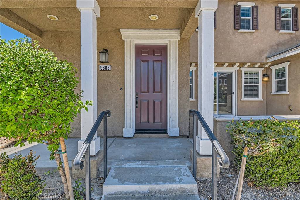 Eastvale, CA 92880,5863 Ginger DR