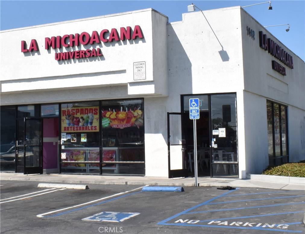 Santa Ana, CA 92704