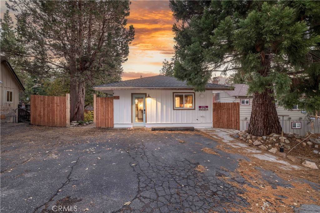 Big Bear Lake, CA 92315,856 Tehama DR