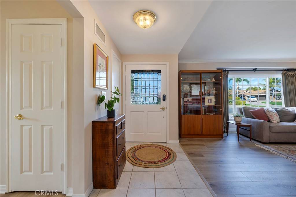 Fullerton, CA 92835,1032 El Mirador DR