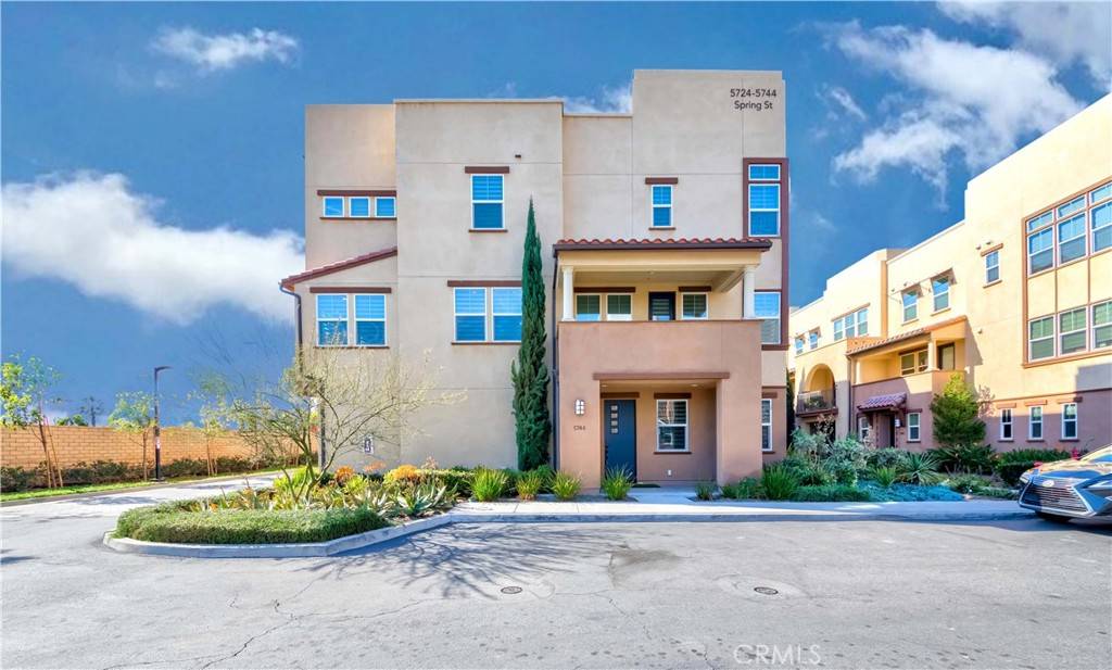 Buena Park, CA 90621,5744 Spring ST