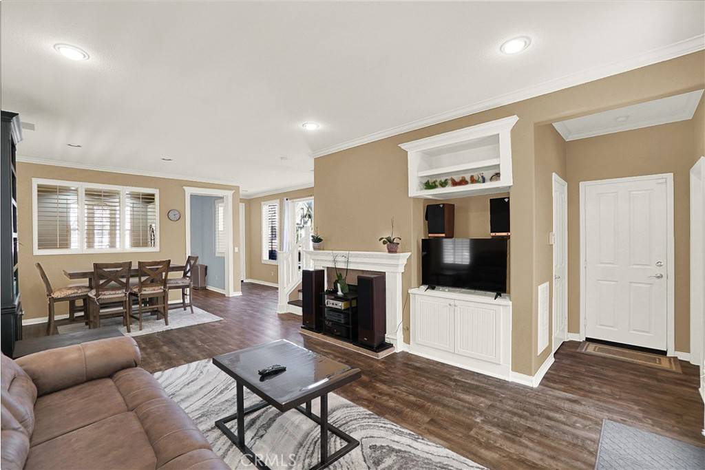 Irvine, CA 92620,195 Woodbury